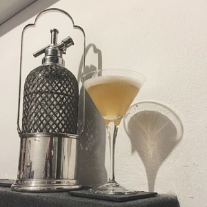 An image of the Ambassade cocktail submitted by n0tquitethere that contains Pineau des Charentes, London Dry Gin and Grand Marnier