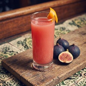 An image of the The Fred Collins Fizz cocktail submitted by Toby that contains Bourbon, Simple Syrup, Lemon, Curaçao Triple Sec and Lemonade